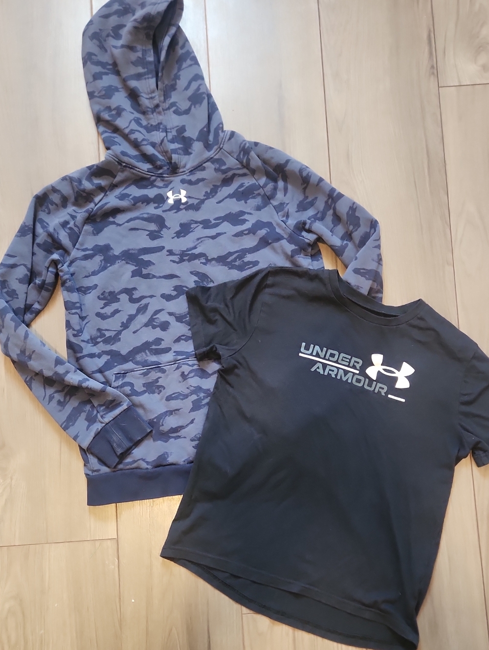 Under Armour Blue Camo Hoodie & Black Logo Tee Set
